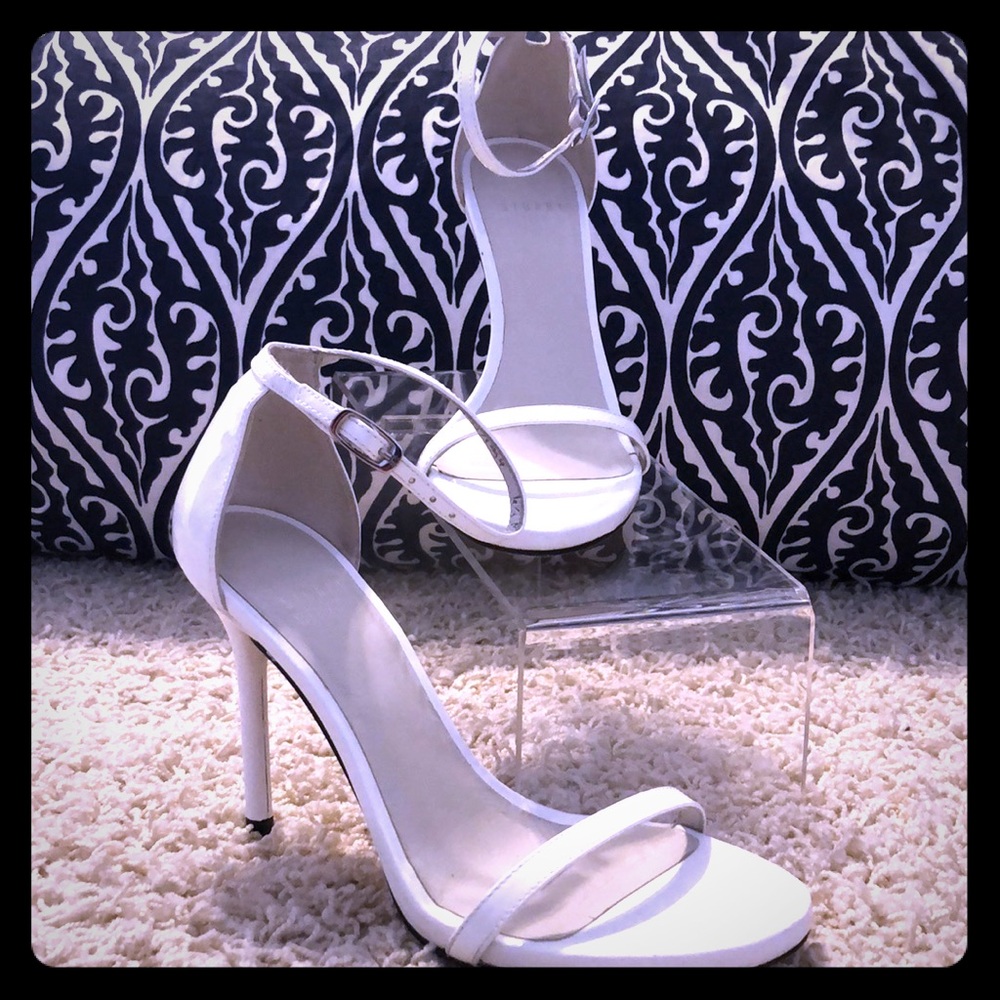 Stuart Weitzman Nudist White Sandals